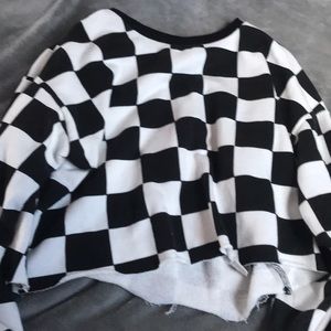 Checkered crew neck crop top